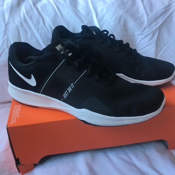 nike city training shoes ladies